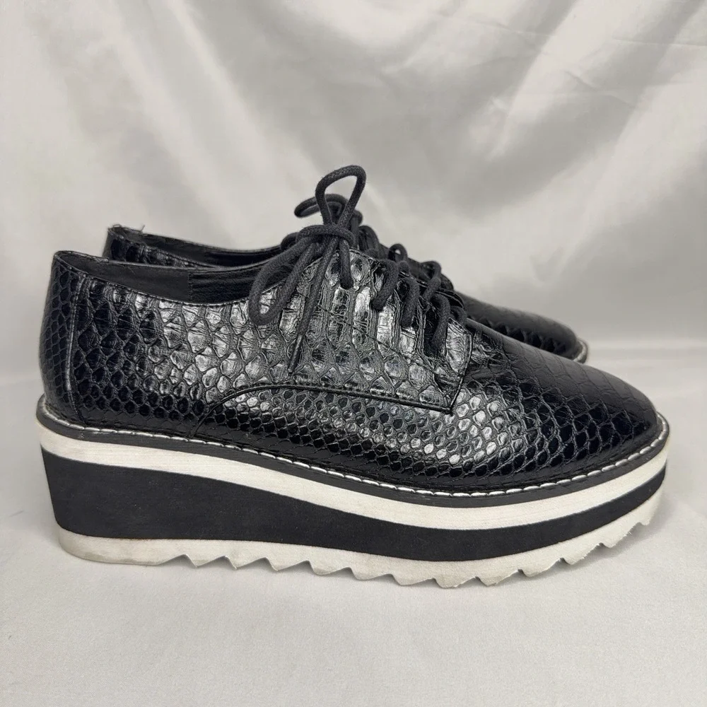 Madden Girl Marshall Platform Oxfords 9 Black Snakeskin Goth Lug Sole Grunge